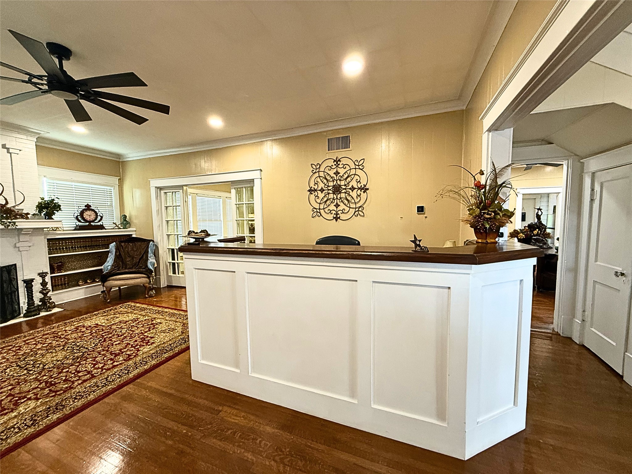 806 W 7th Avenue Corsicana TX 75110
