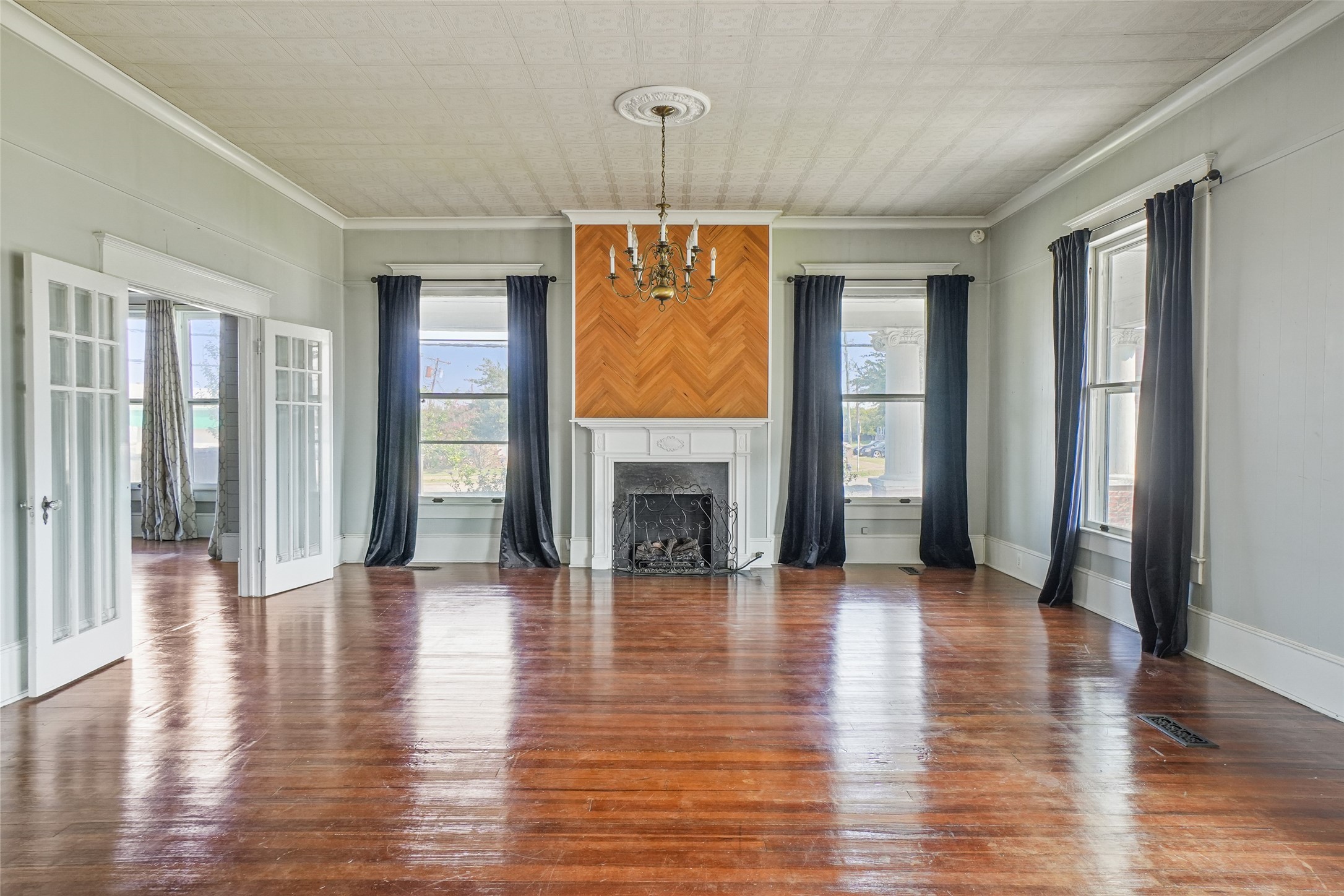 103 S Baker Street Ferris TX 75125