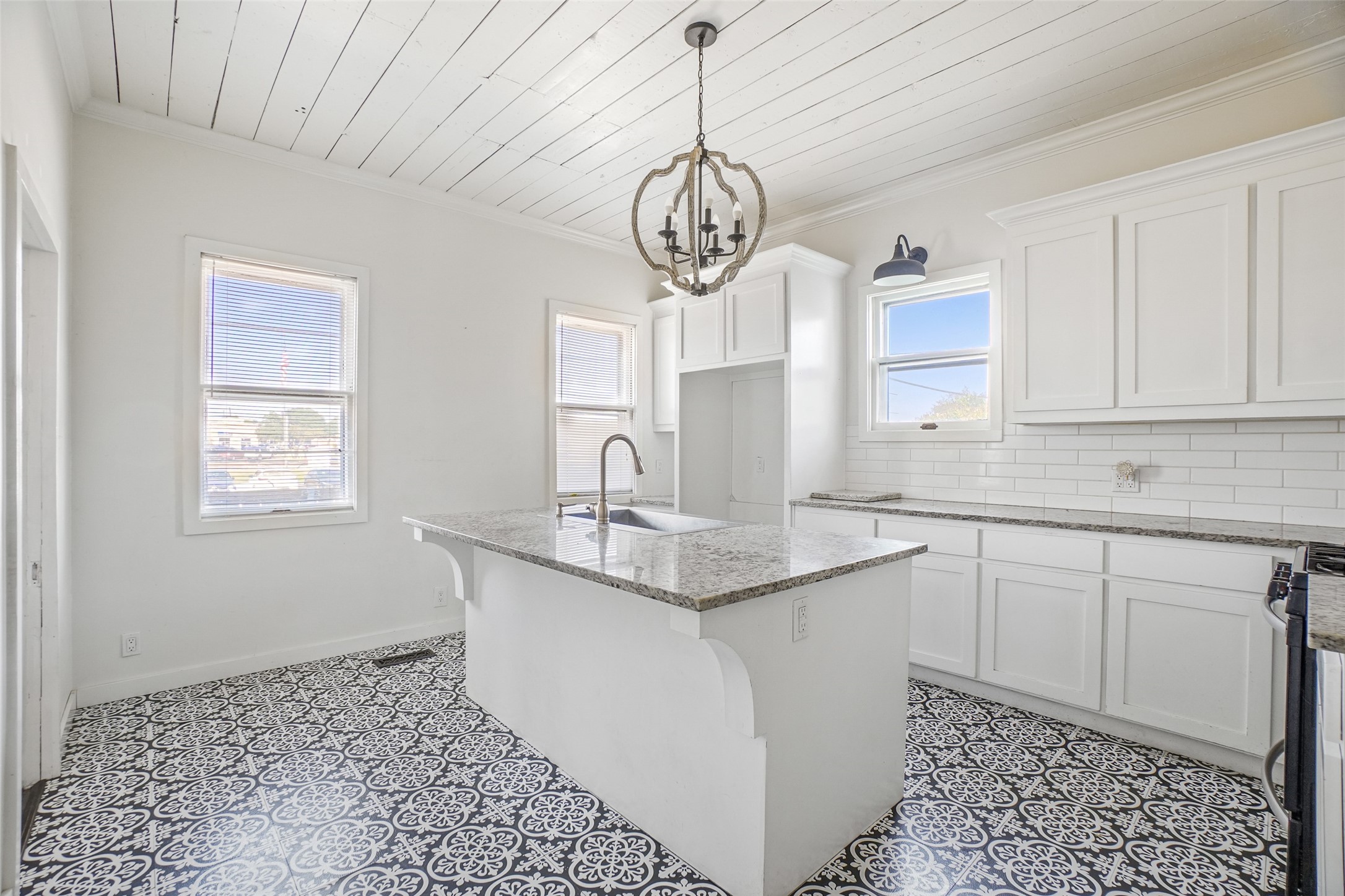 103 S Baker Street Ferris TX 75125
