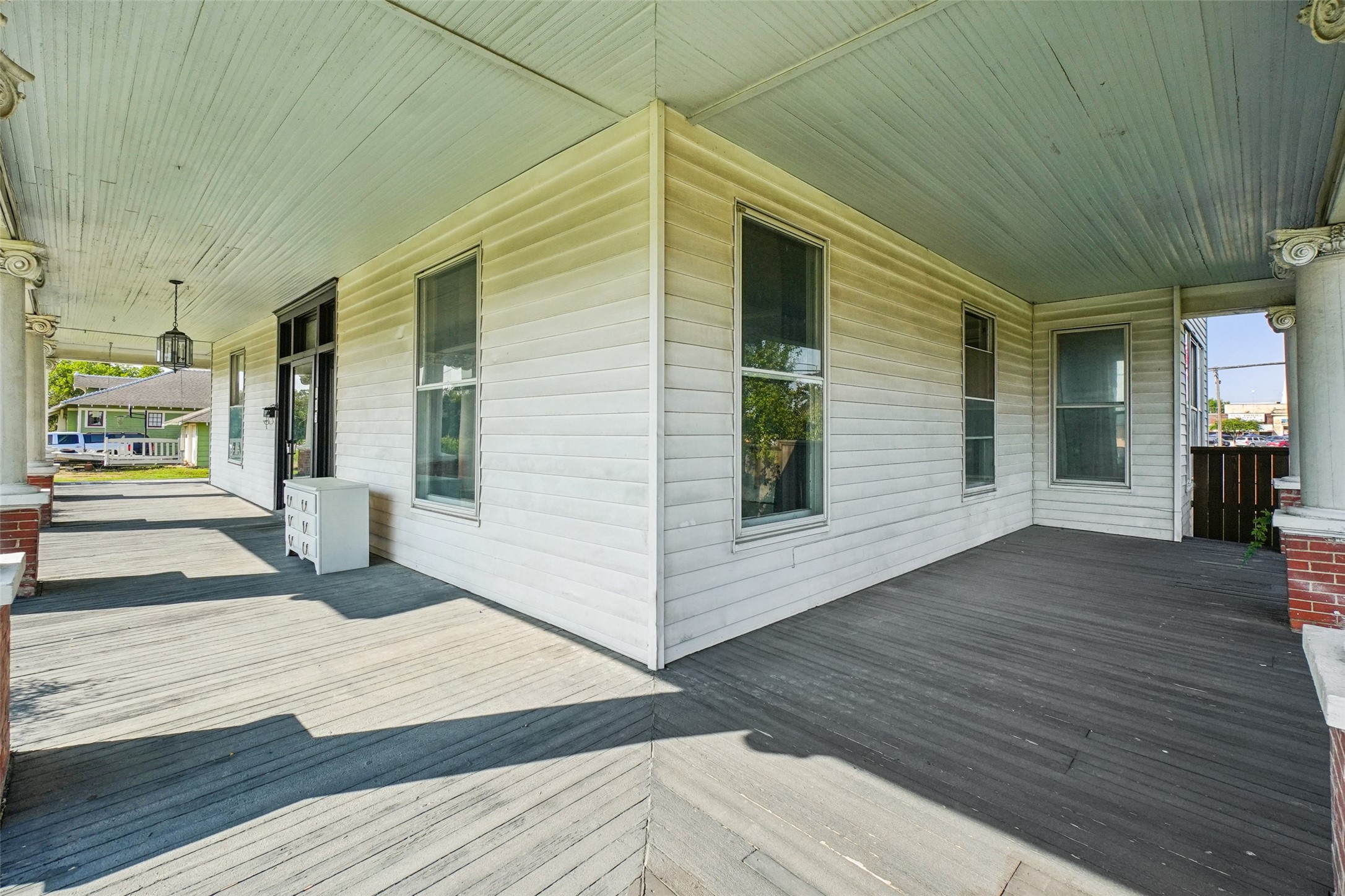 103 S Baker Street Ferris TX 75125