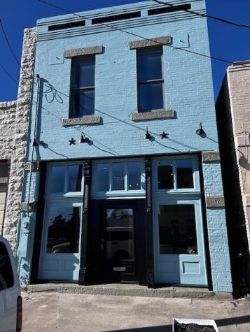 108 S Main Street Weatherford TX 76086