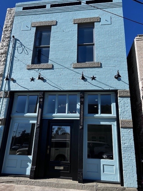108 S Main Street Weatherford TX 76086