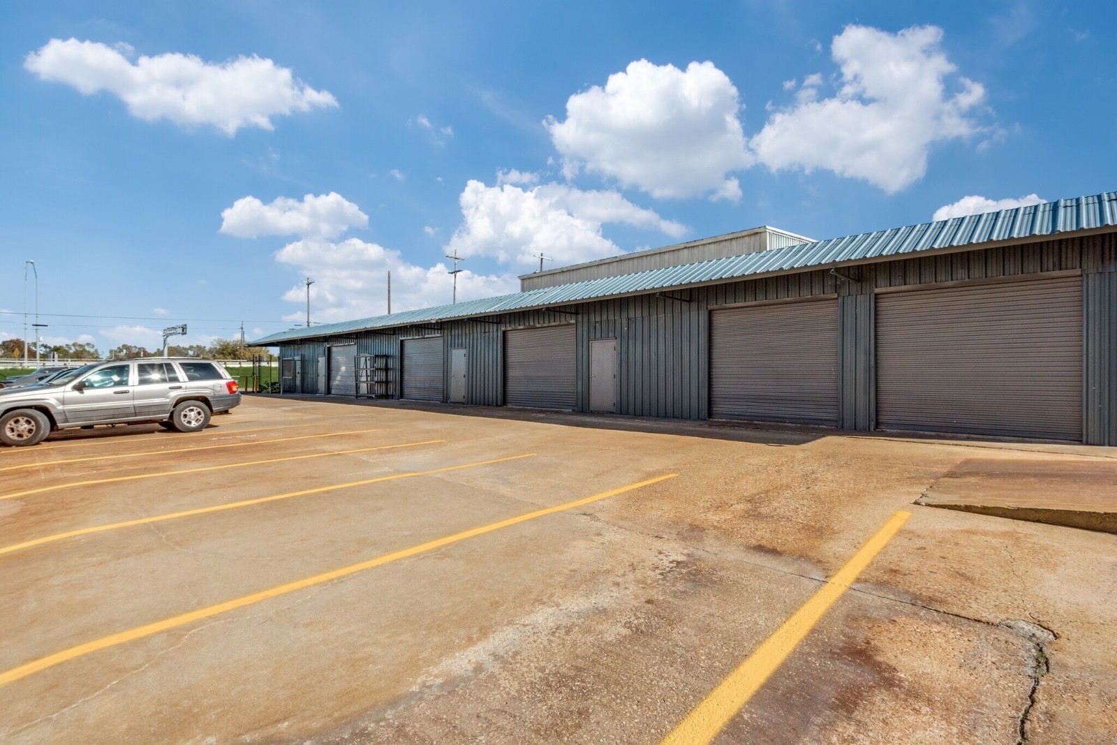 10820 C F Hawn Freeway Dallas TX 75217