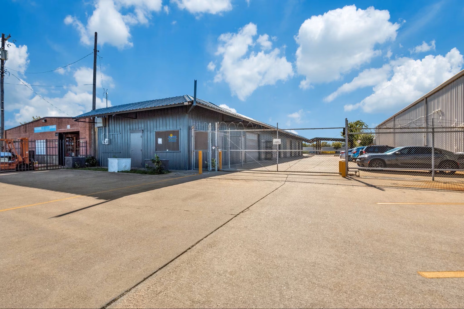 10820 C F Hawn Freeway Dallas TX 75217