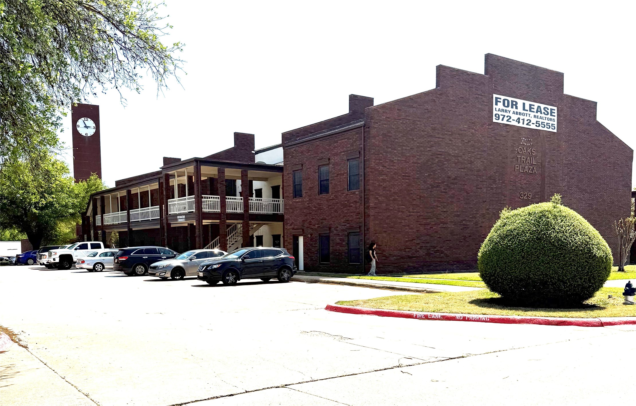 329 Oaks Trail Garland TX 75043