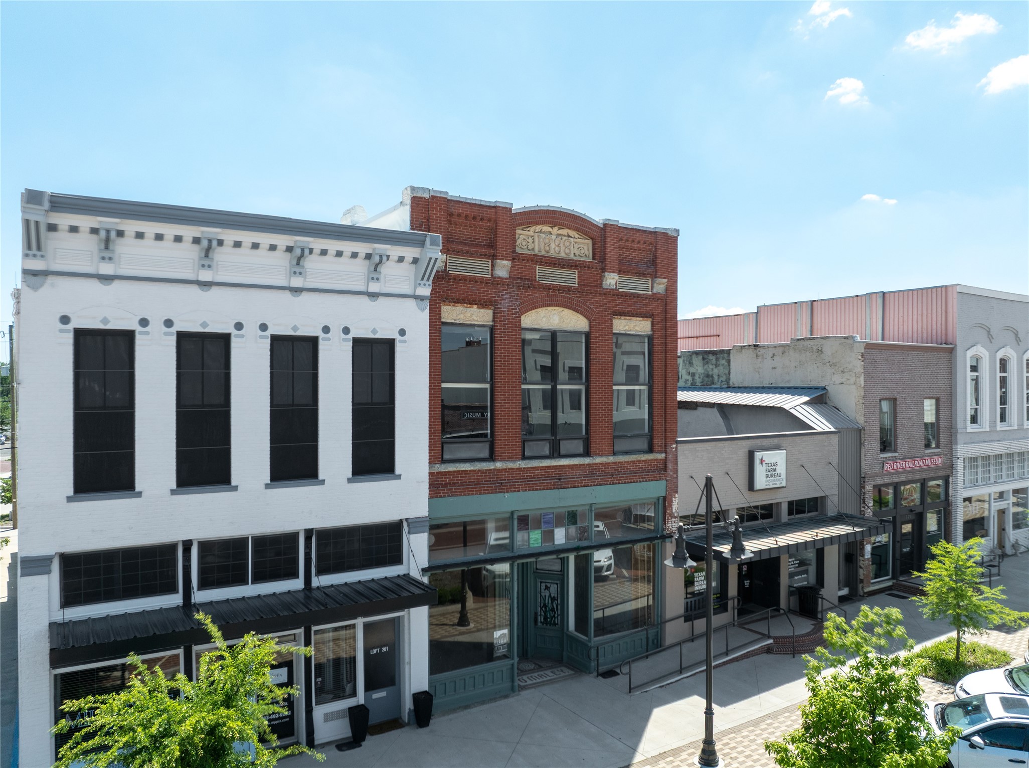 120 W Main Street Denison TX 75021