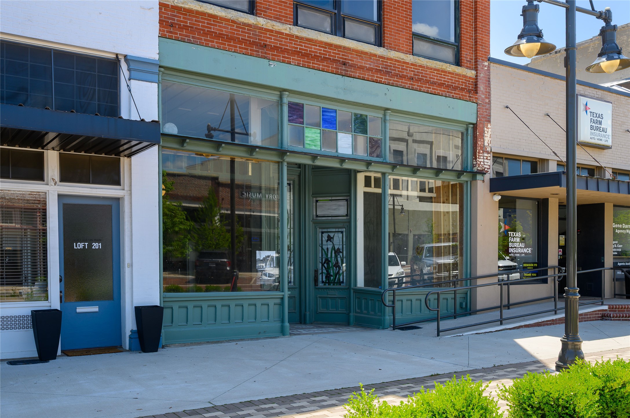 120 W Main Street Denison TX 75021