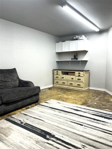 304 E Criner Street Grandview TX 76050