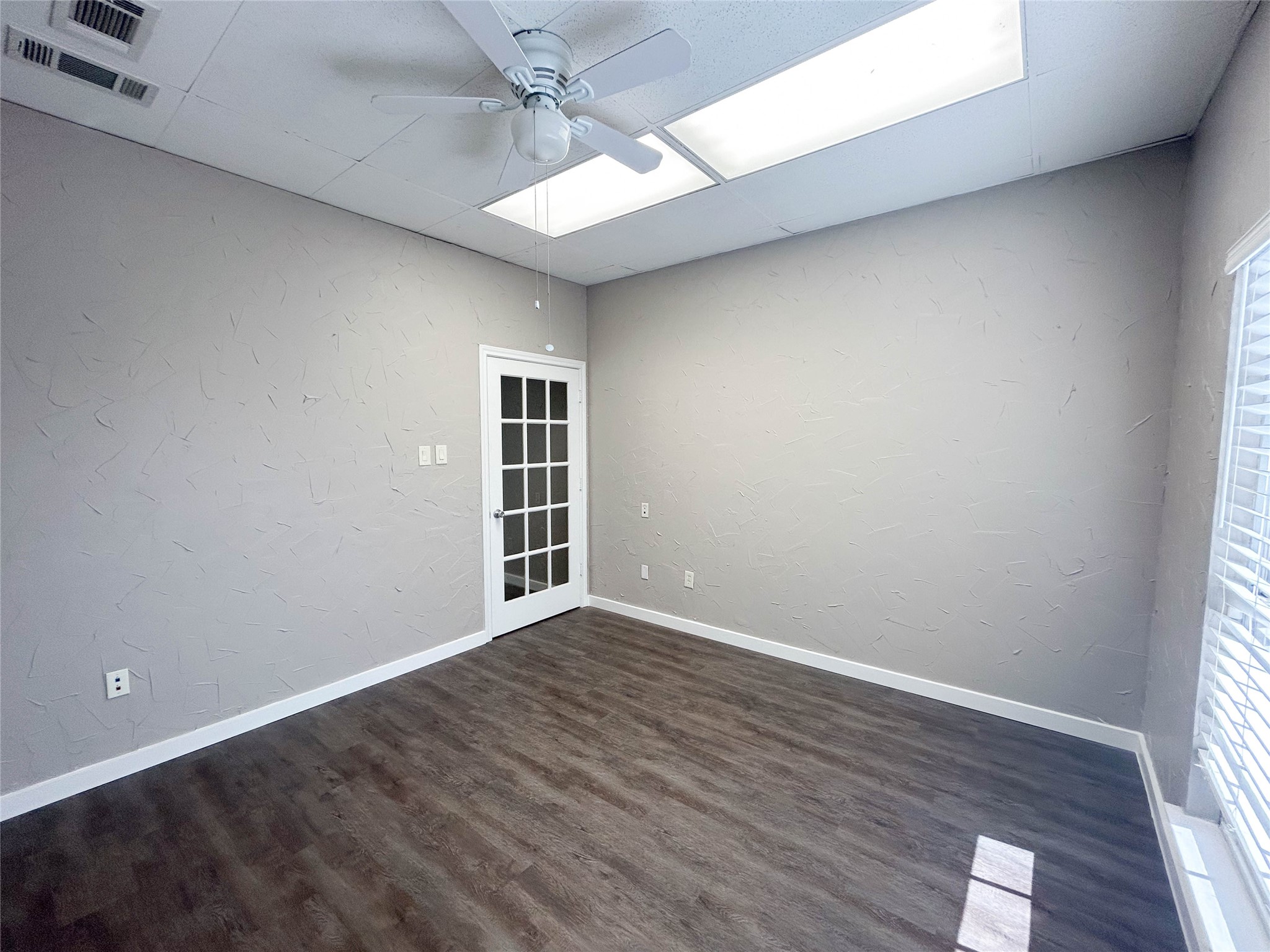 1905 W Ennis Avenue Ennis TX 75119