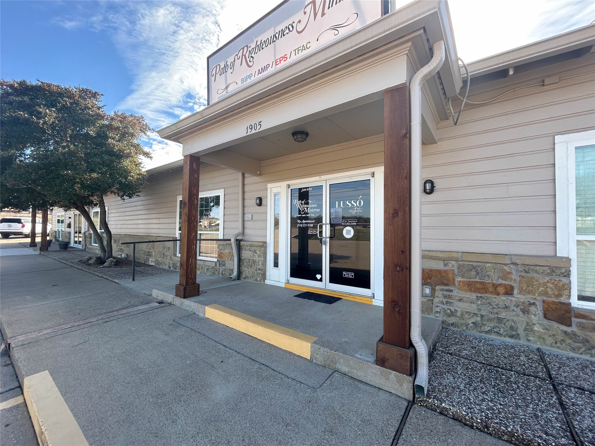 1905 W Ennis Avenue Ennis TX 75119