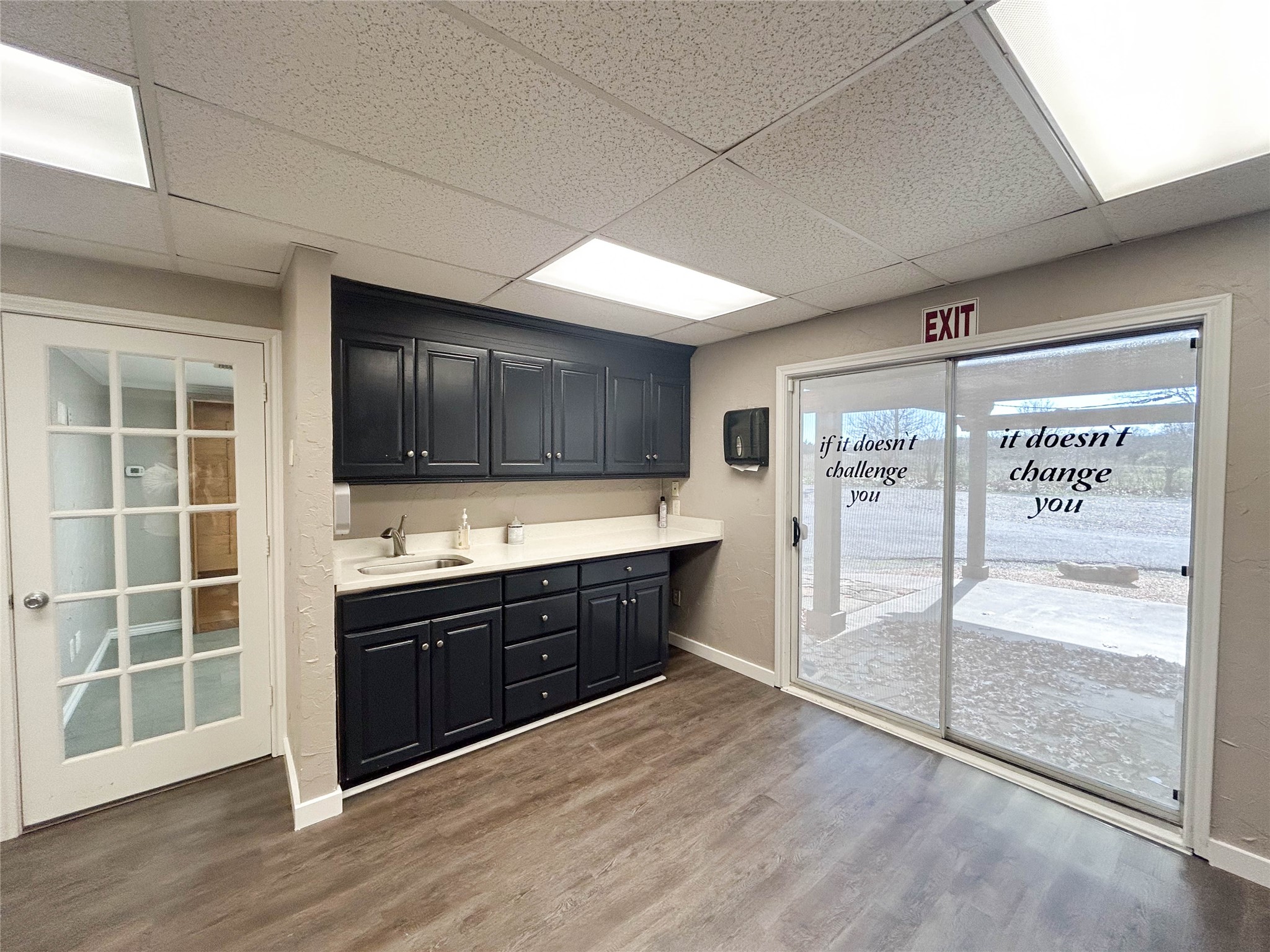 1905 W Ennis Avenue Ennis TX 75119