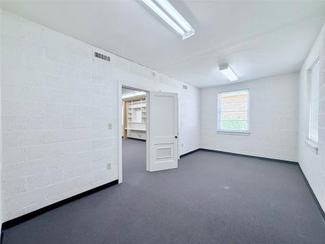 213 N Burnett Avenue Denison TX 75020