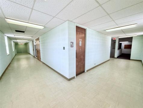 213 N Burnett Avenue Denison TX 75020