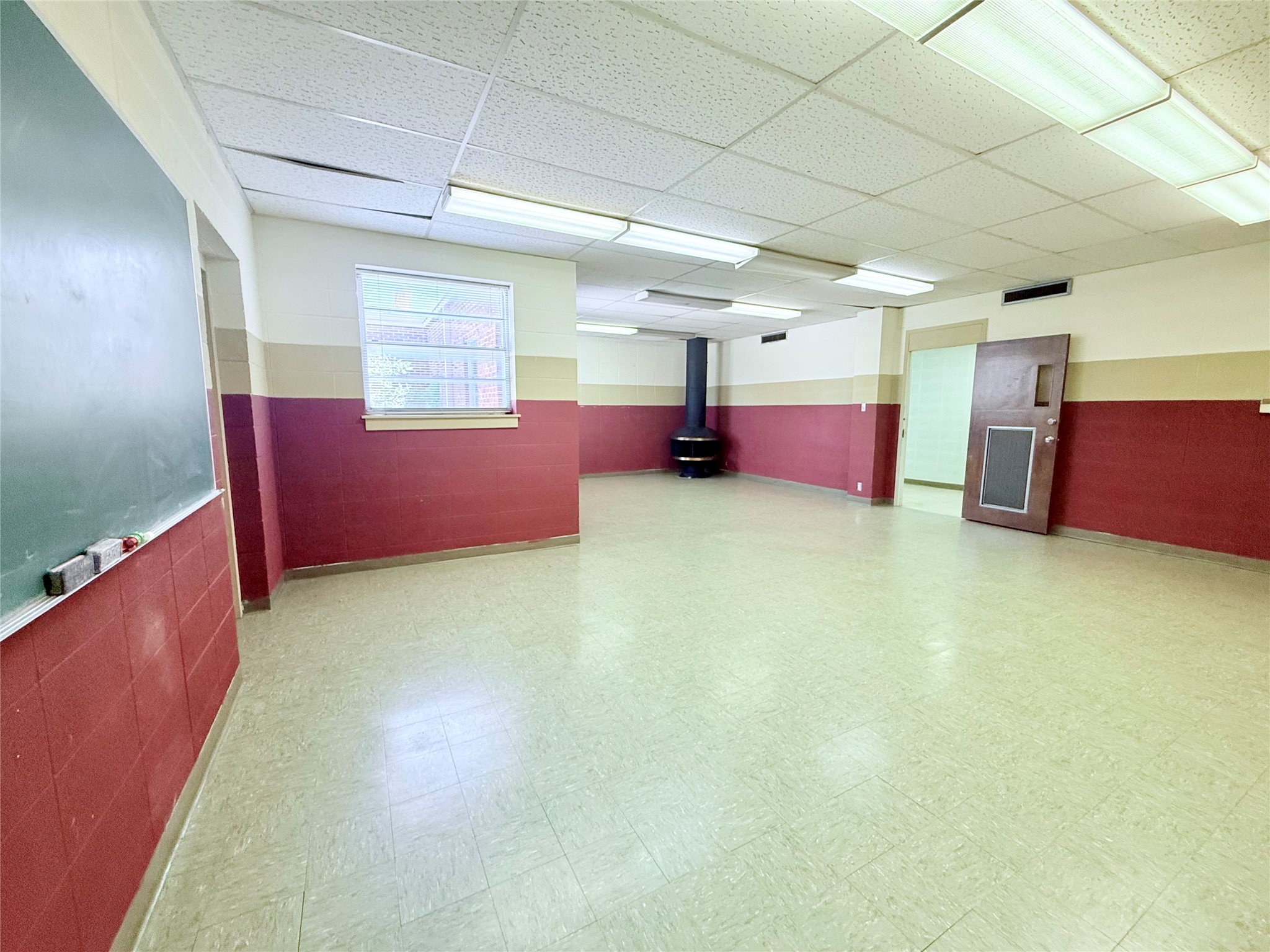 213 N Burnett Avenue Denison TX 75020