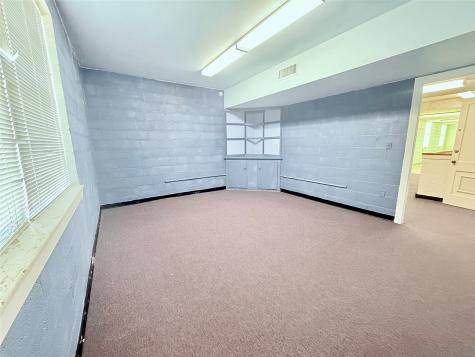 213 N Burnett Avenue Denison TX 75020