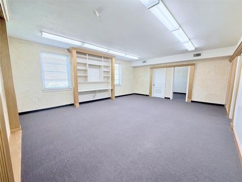 213 N Burnett Avenue Denison TX 75020