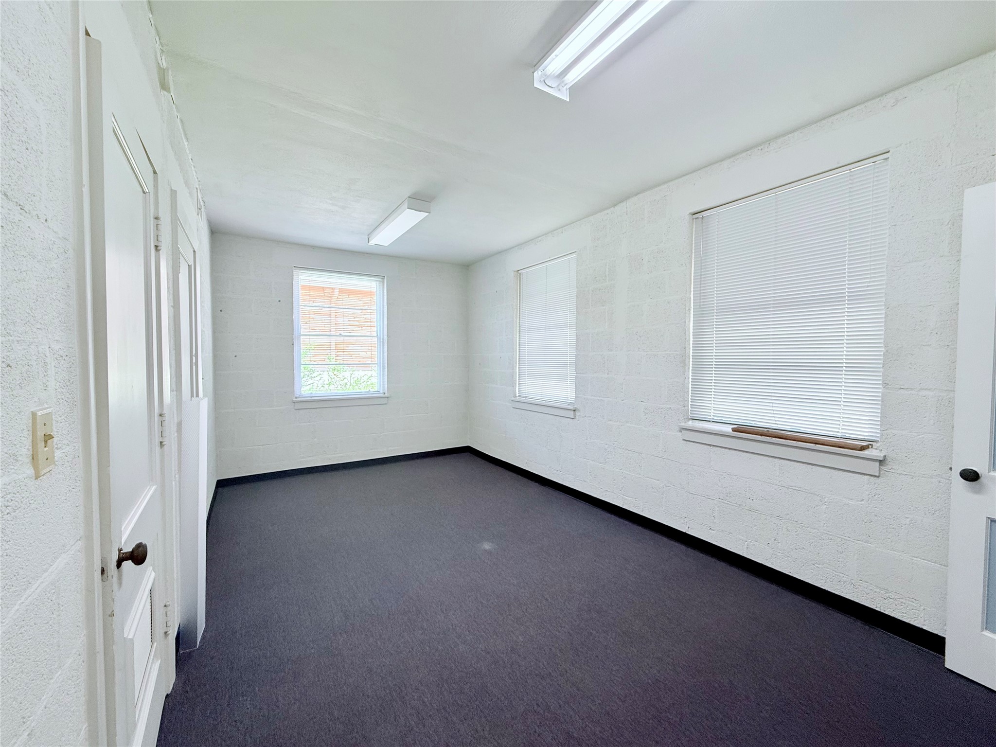 213 N Burnett Avenue Denison TX 75020