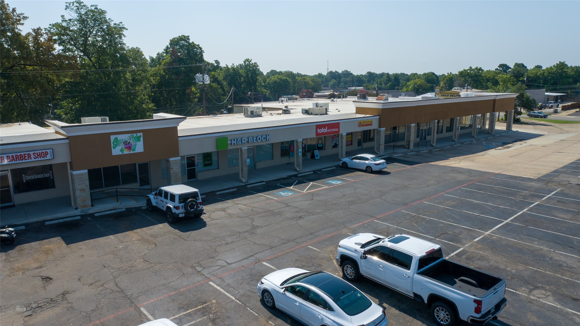 1455 Clarksville Paris TX 75460