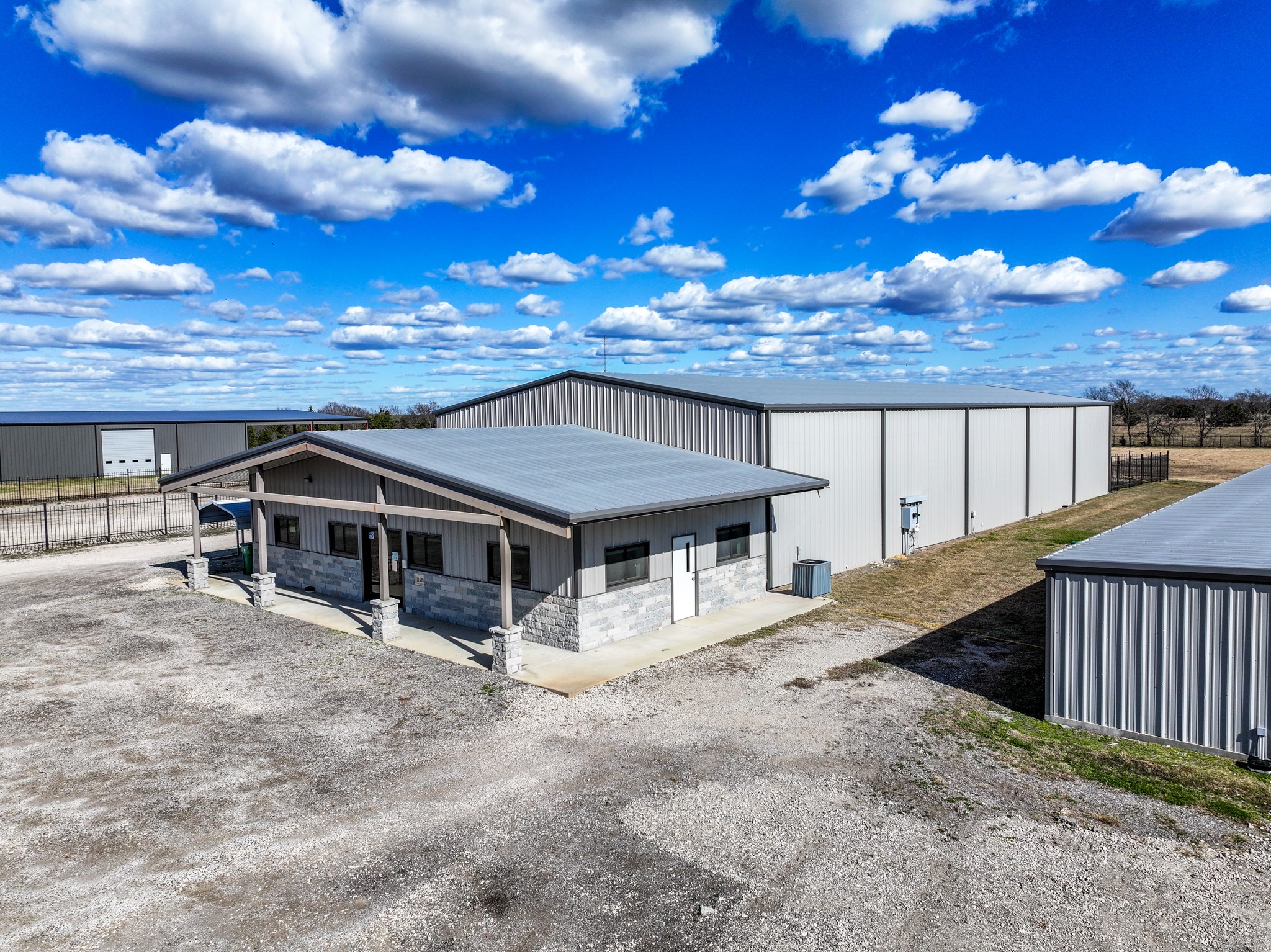 11639 E Highway 175 Kemp TX 75143