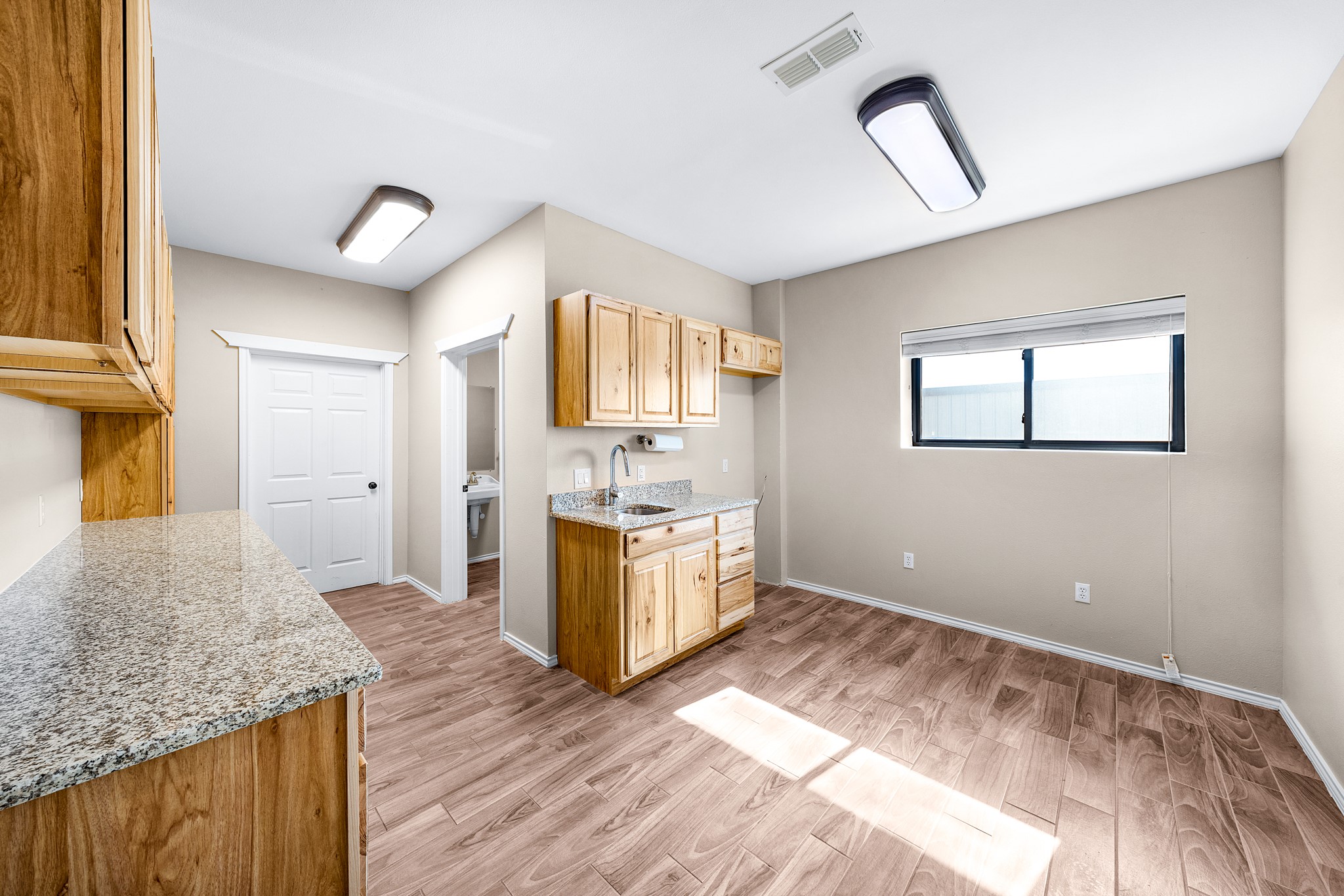 11639 E Highway 175 Kemp TX 75143