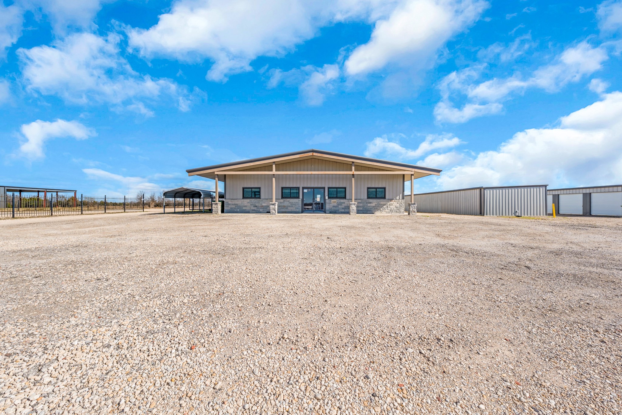 11639 E Highway 175 Kemp TX 75143