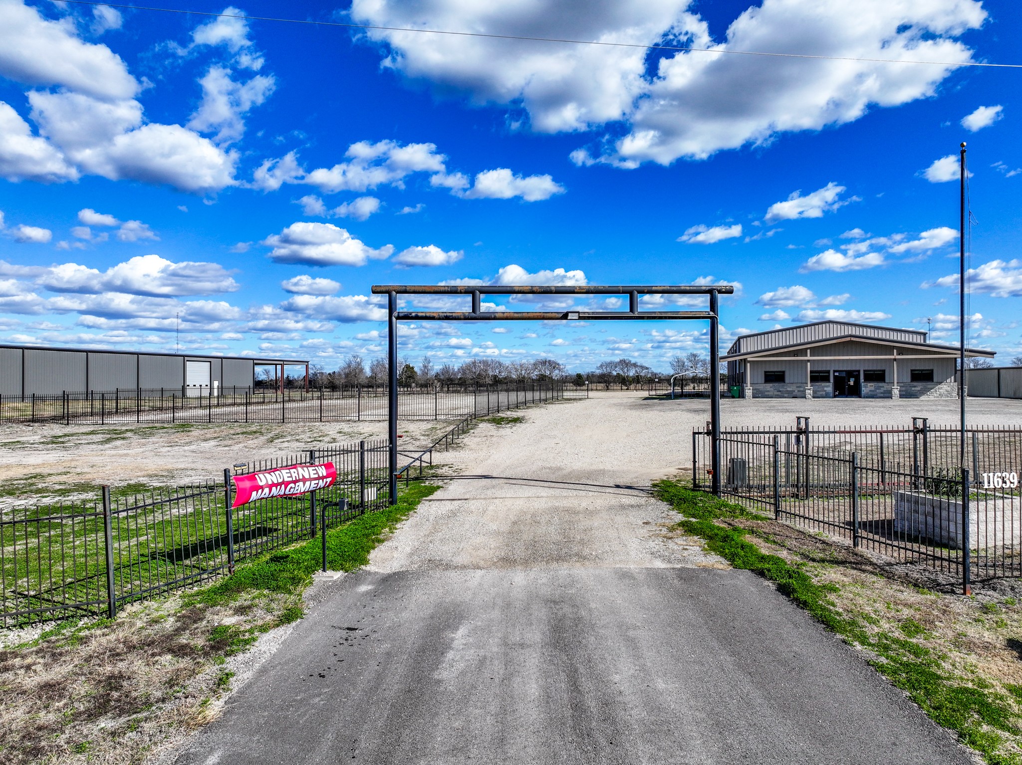 11639 E Highway 175 Kemp TX 75143