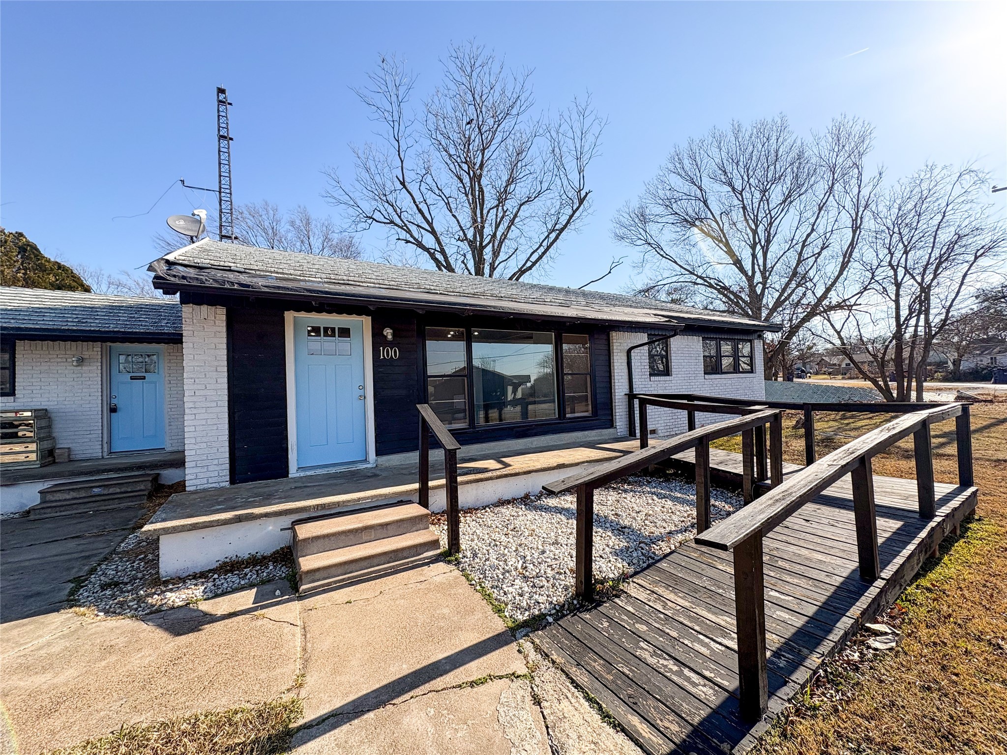 100 E Pecan Street Gunter TX 75058