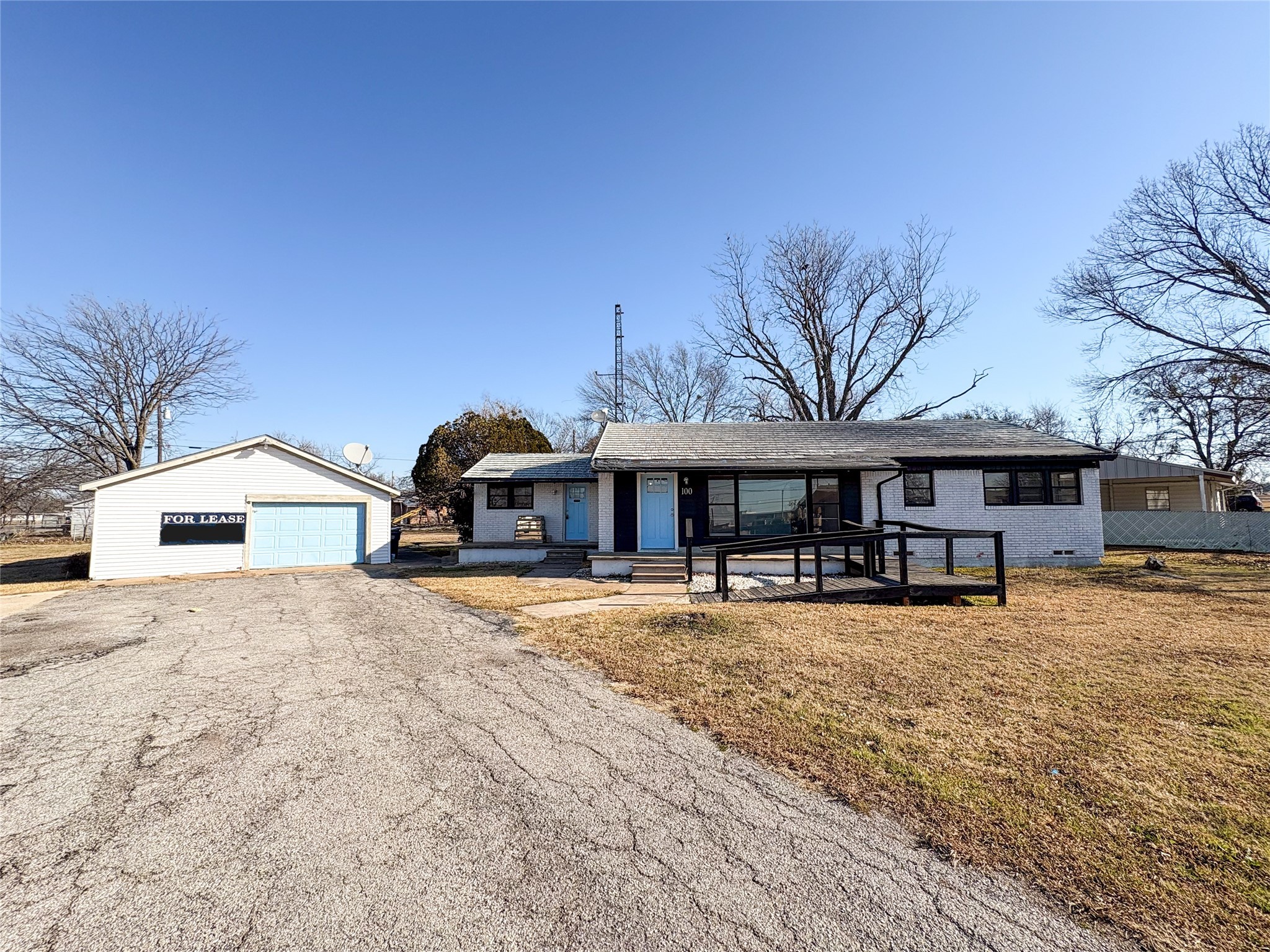 100 E Pecan Street Gunter TX 75058