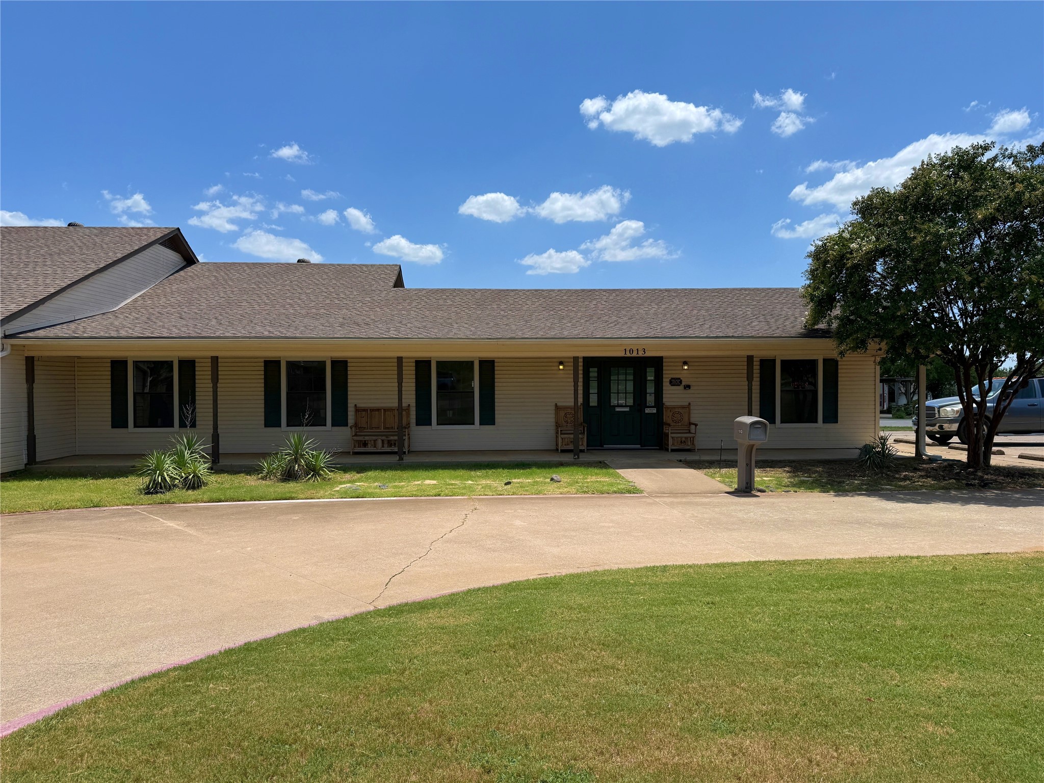 1013 S Highway 377 Pilot Point TX 76258