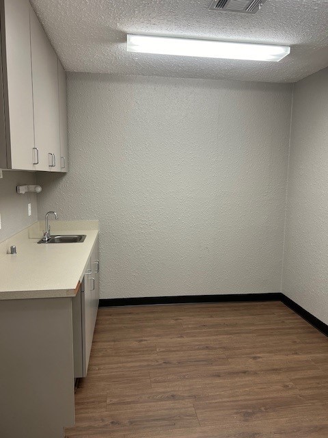 1910 W Henderson Street Cleburne TX 76033