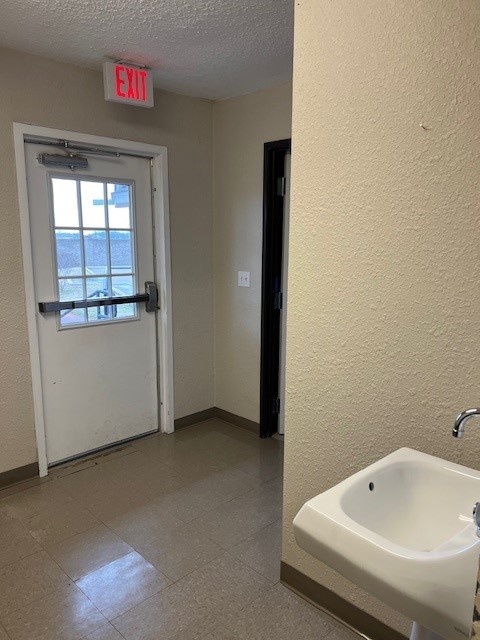 1910 W Henderson Street Cleburne TX 76033