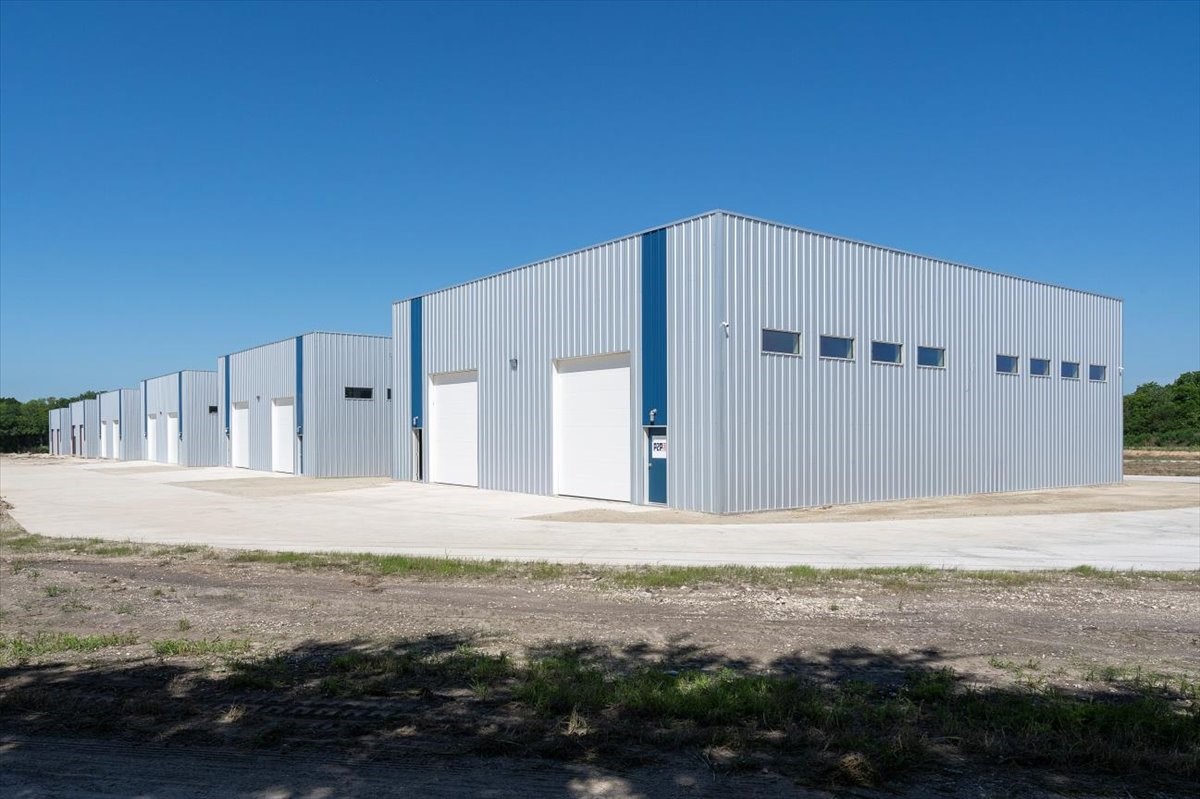 9020 S State Highway 121 Trenton TX 75418
