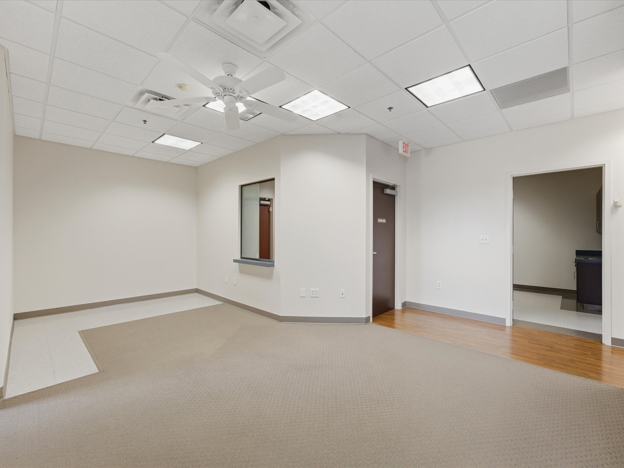 809 W Harwood Road Hurst TX 76054