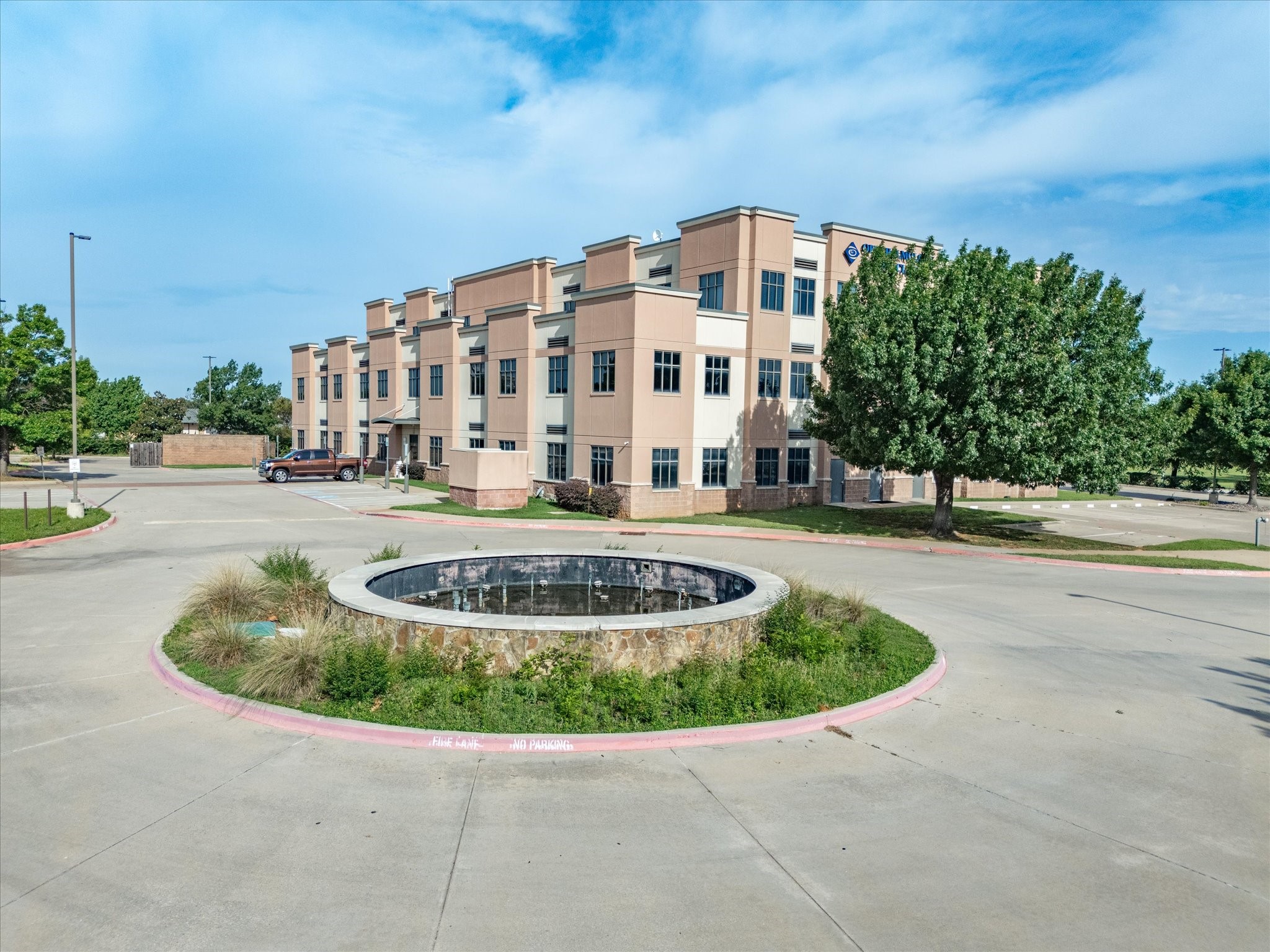 809 W Harwood Road Hurst TX 76054