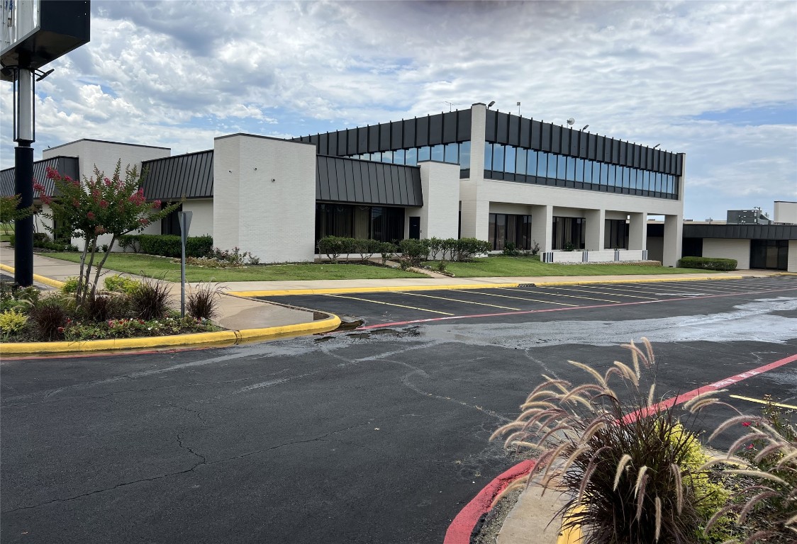 2011 Texoma Parkway Sherman TX 75090