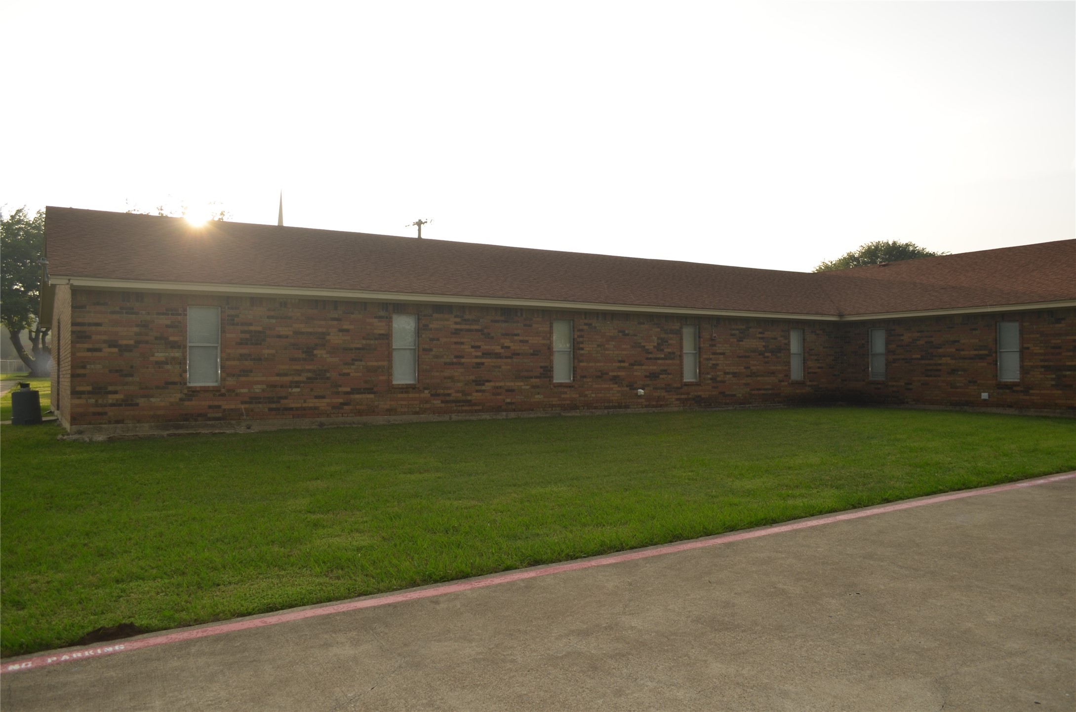 1000 E Red Bird Lane Dallas TX 75241