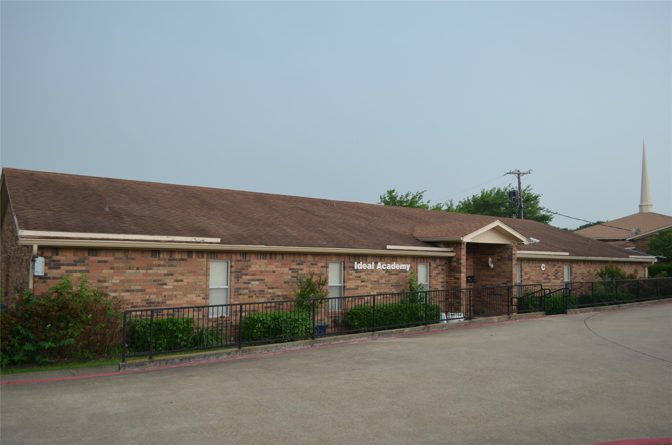 1000 E Red Bird Lane Dallas TX 75241