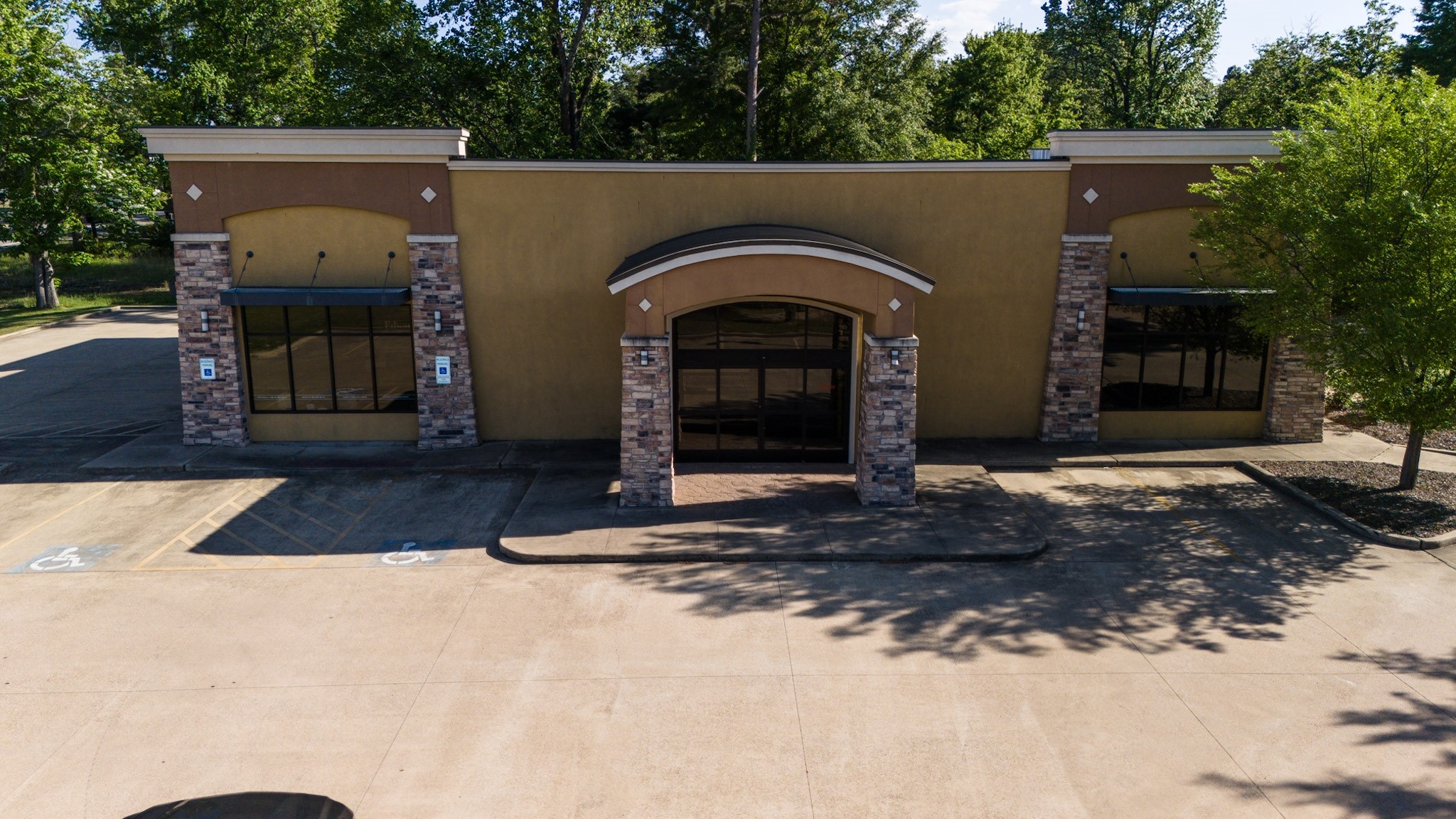 520 N Main Street Lindale TX 75771