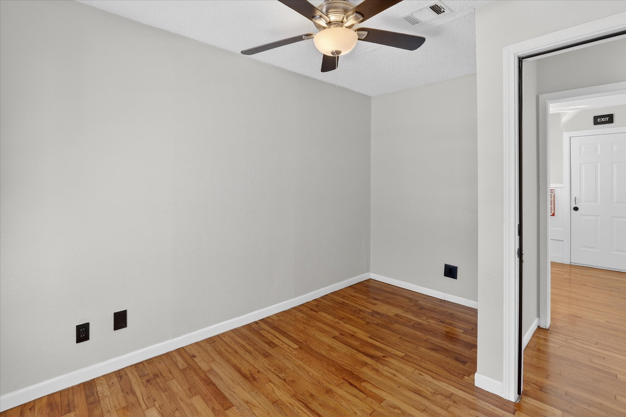 505 N Oak Street Roanoke TX 76262