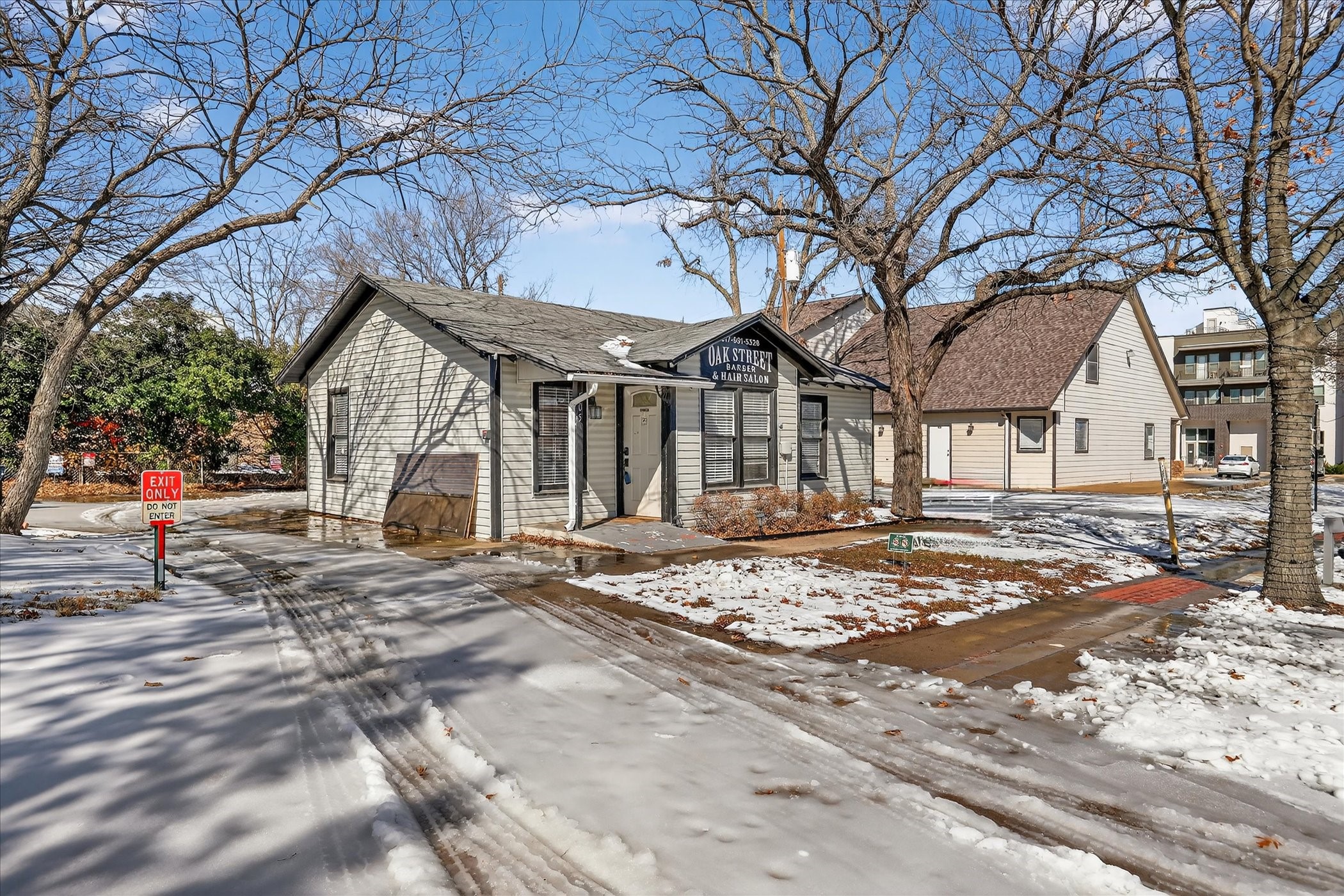 505 N Oak Street Roanoke TX 76262