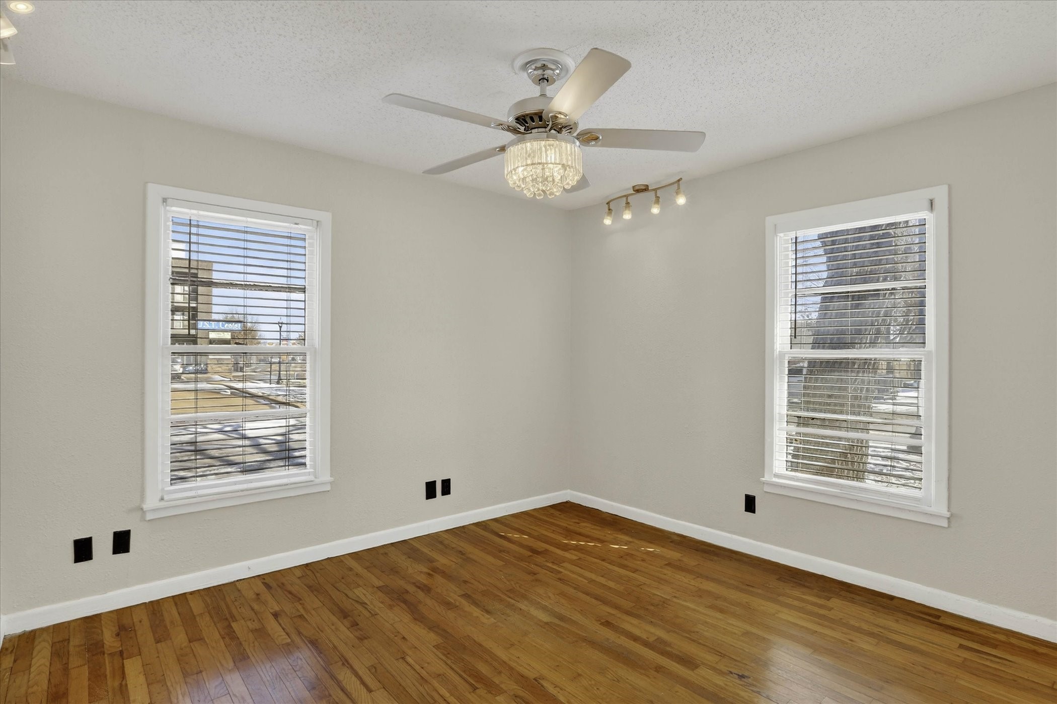 505 N Oak Street Roanoke TX 76262