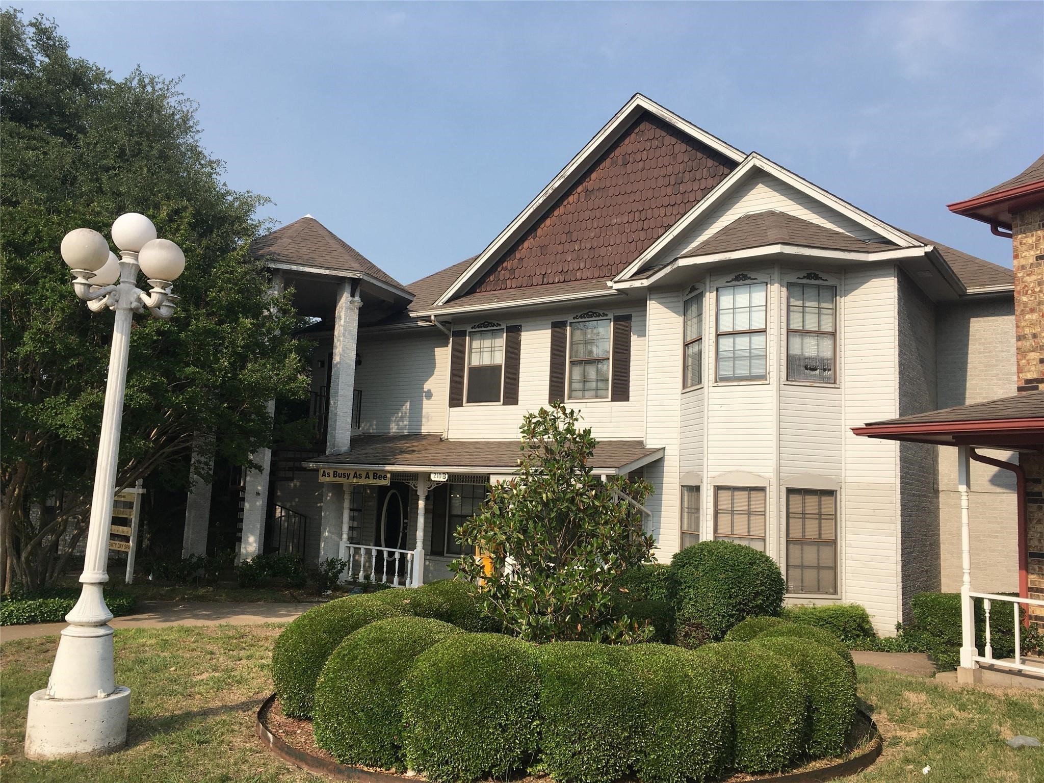 210 S Cedar Ridge Drive Duncanville TX 75116