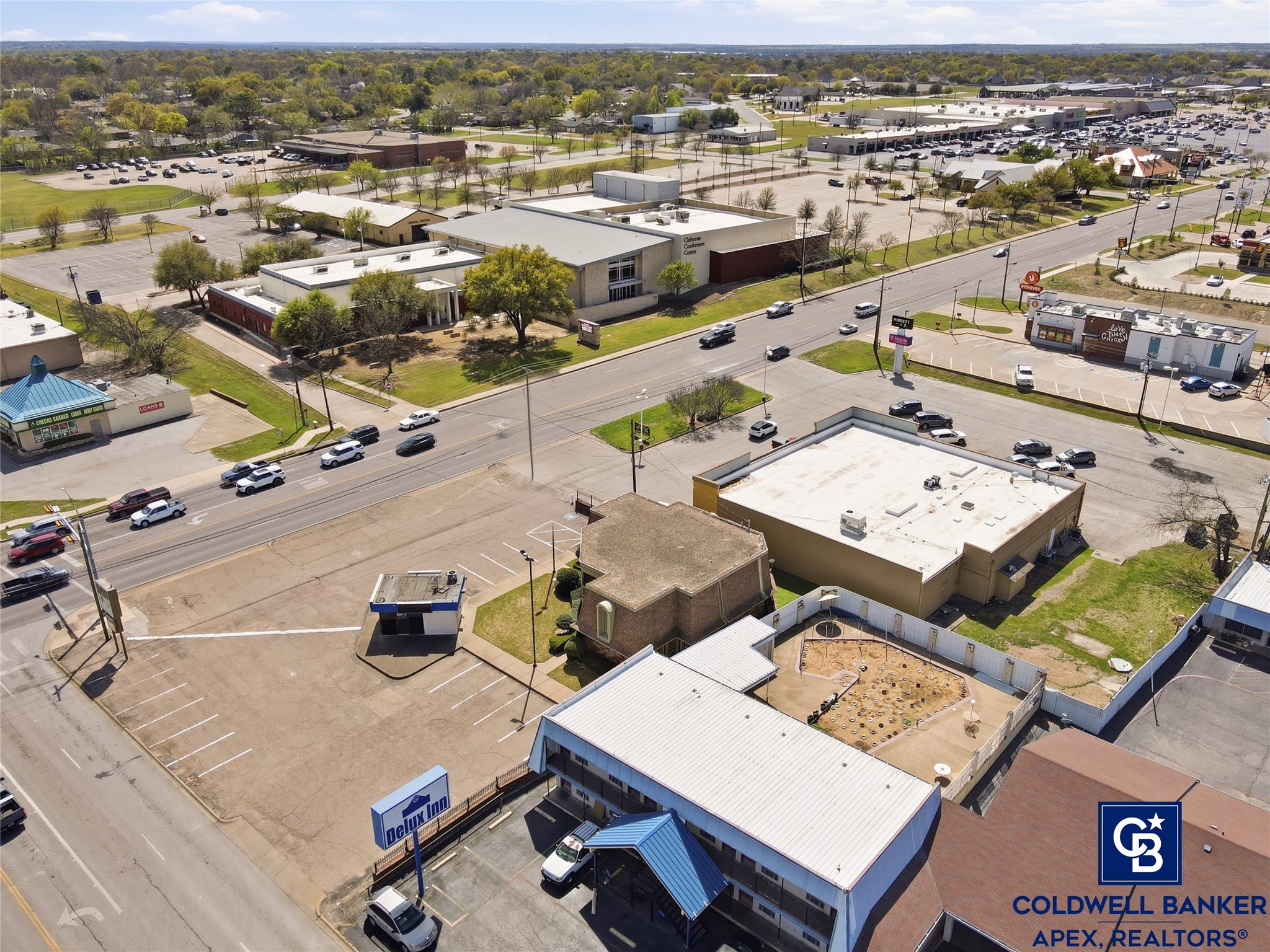 1500 W Henderson Street Cleburne TX 76033
