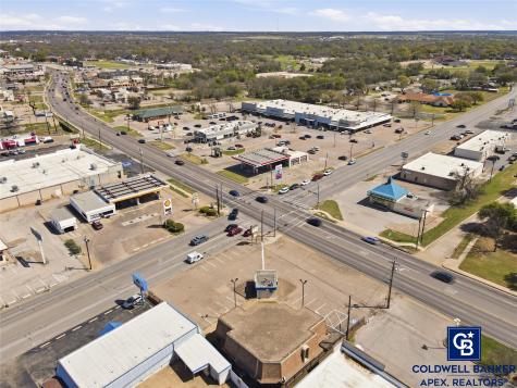 1500 W Henderson Street Cleburne TX 76033