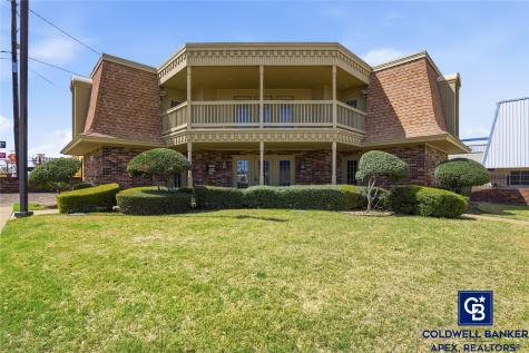1500 W Henderson Street Cleburne TX 76033