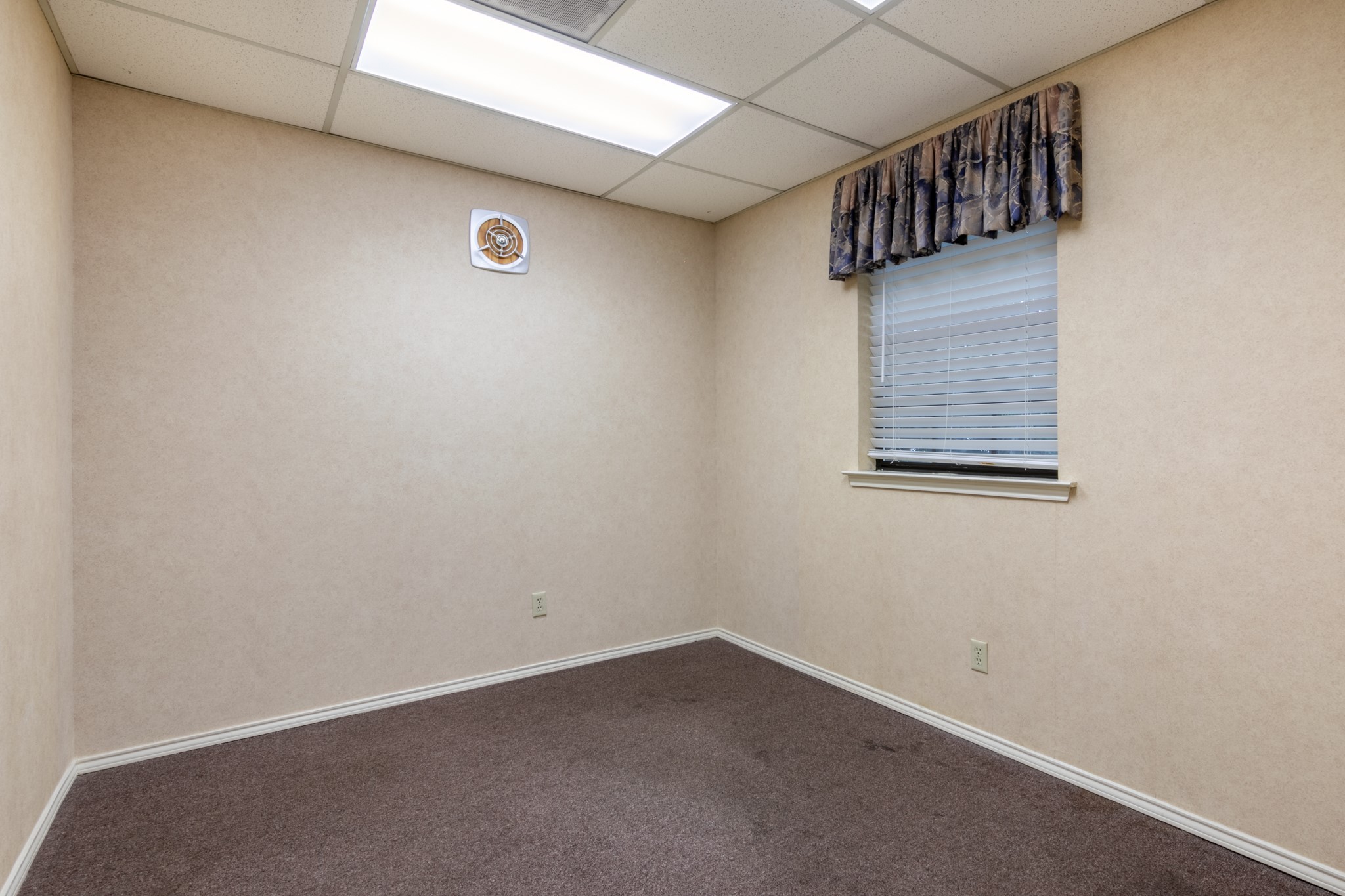 2335 W Green Oaks Boulevard Arlington TX 76016