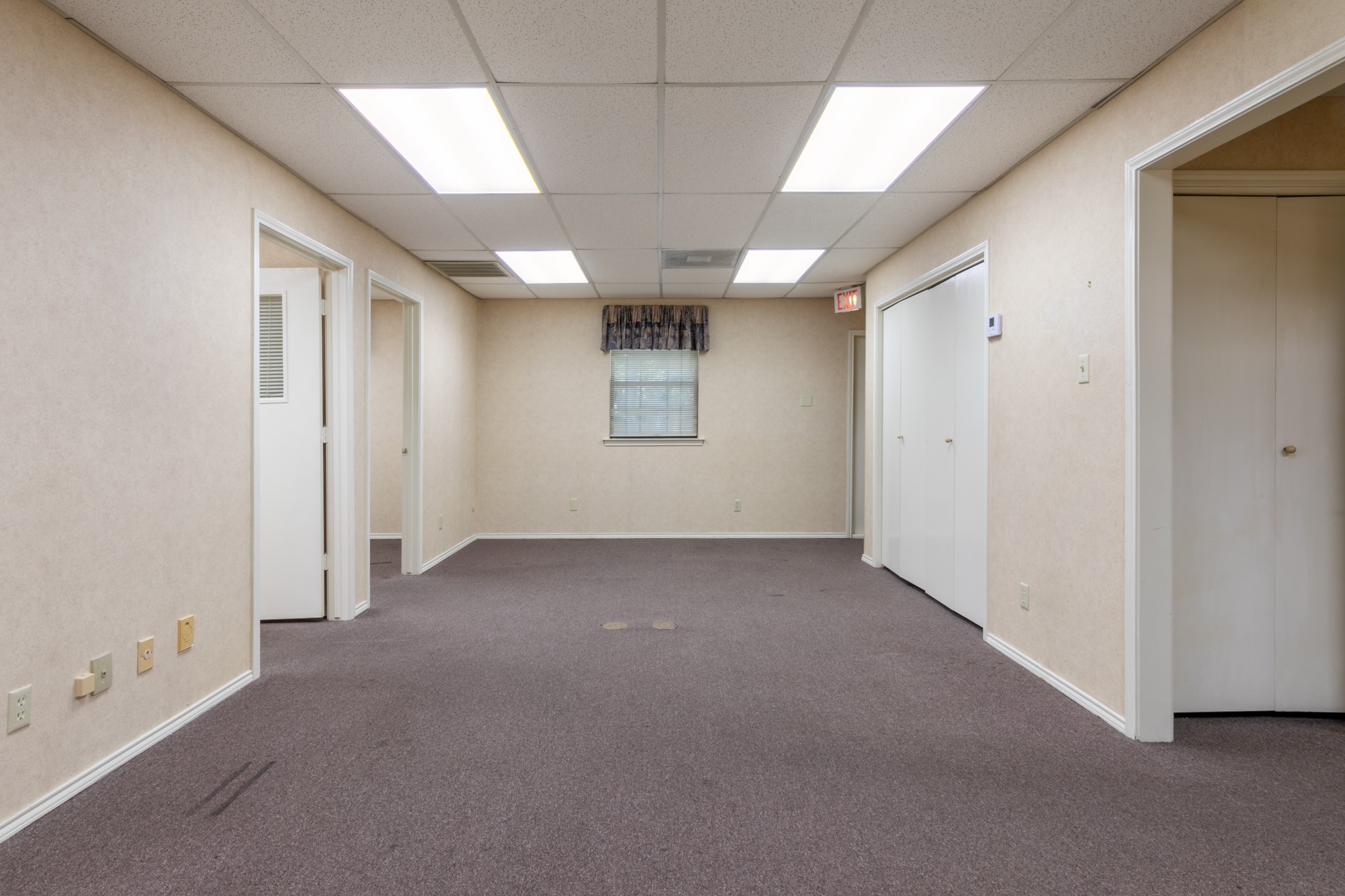 2335 W Green Oaks Boulevard Arlington TX 76016