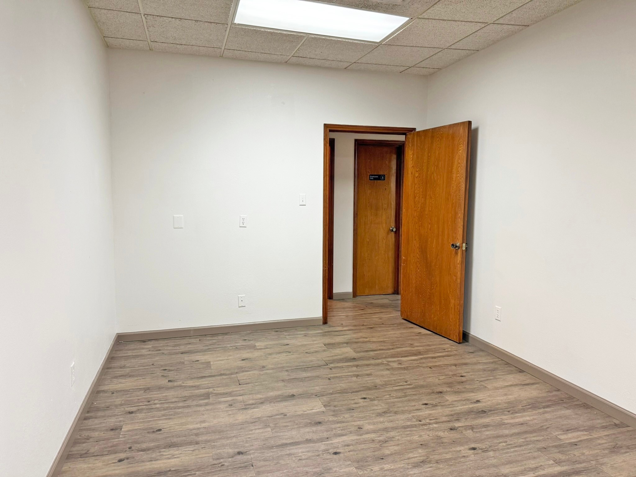 103 E Henderson Street Cleburne TX 76031