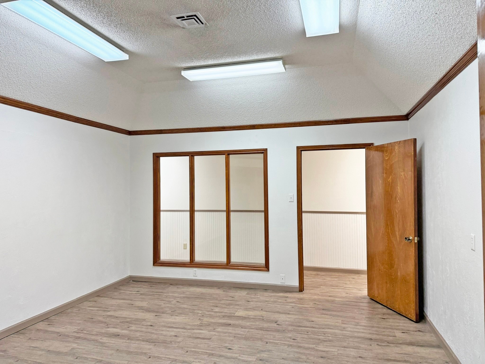 103 E Henderson Street Cleburne TX 76031