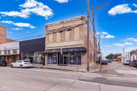 2402 Stonewall Street Greenville TX 75401